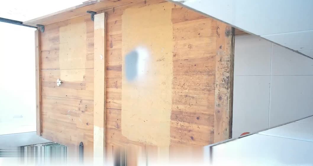 公园公厕绝密偷拍！多位美少妇蹲坑小便，嫩鲍高清特写一览无余